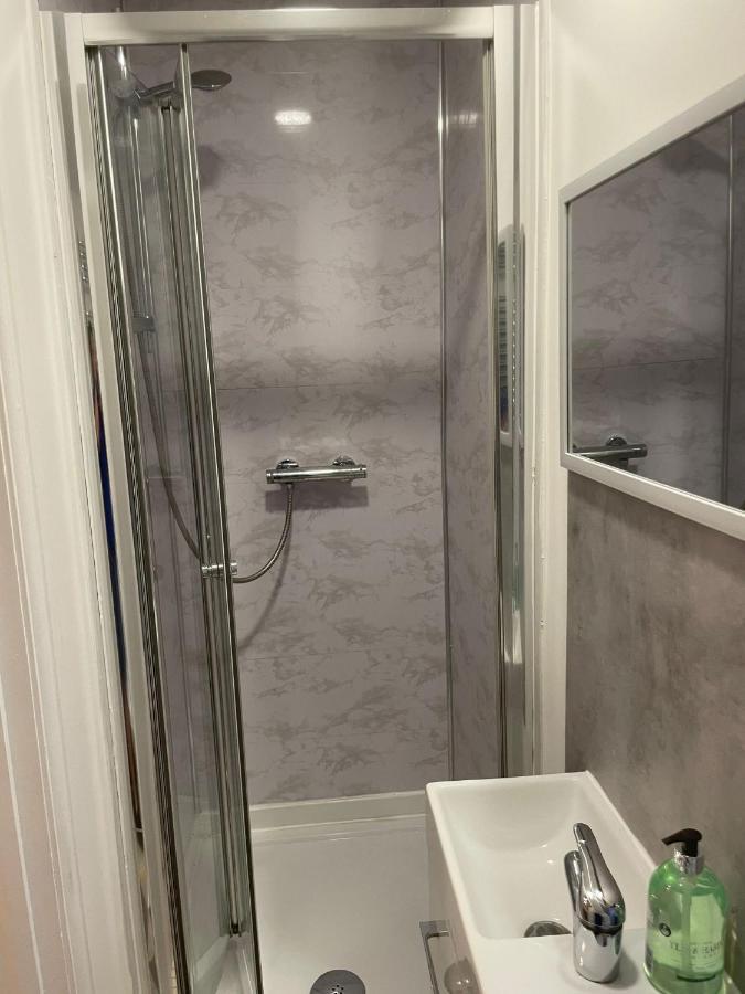 Luton Short Term Lets - Cardiff Road Apartment Luaran gambar