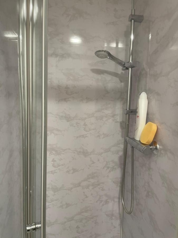 Luton Short Term Lets - Cardiff Road Apartment Luaran gambar